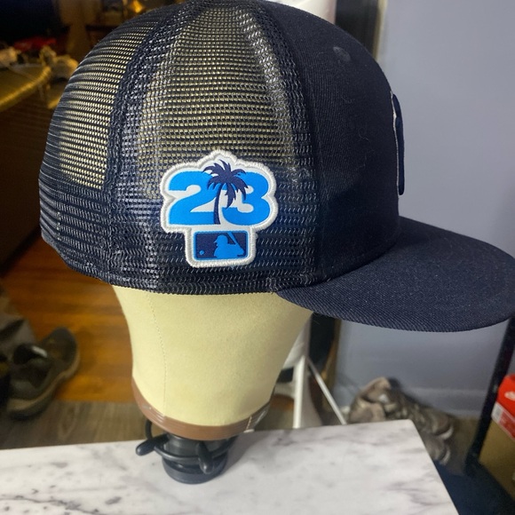 New Era Navy Yankees Cap - Picture 2 of 4